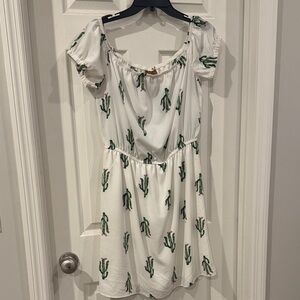 Wrangler White Midi Dress with Green Cactus Print and Scoop Neck